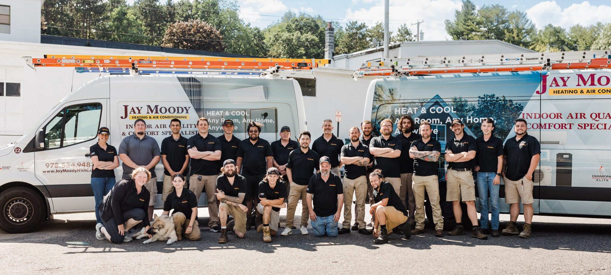 Jay Moody HVAC and electrical team group photo.